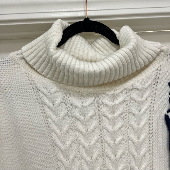 NWT Bloomingdales Oversized Stitched Cable Knit Turtleneck Sweater - Picture 4 of 8